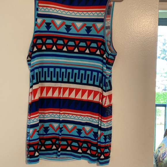 Multi color tank top with sequins in the front - Picture 3 of 3